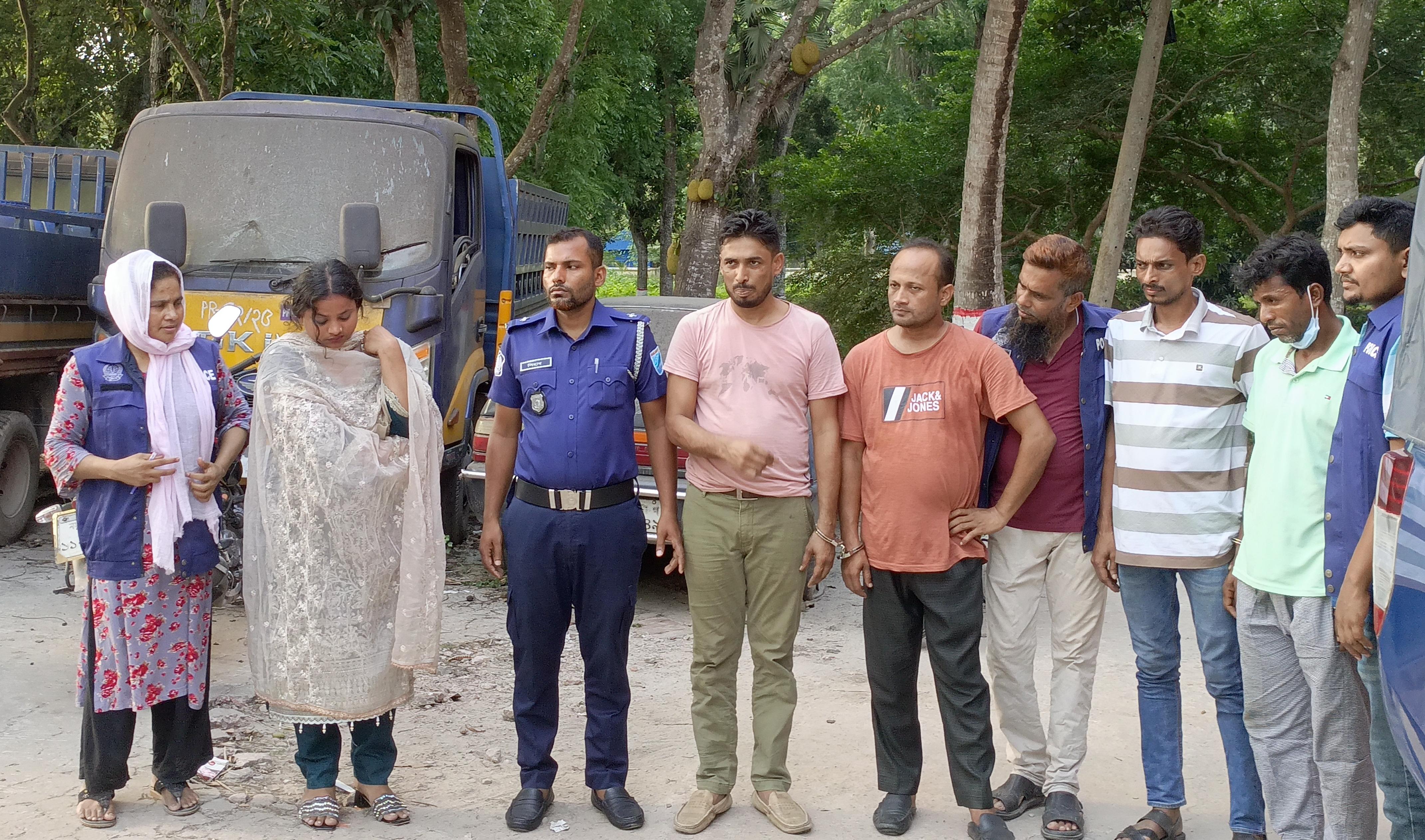 কাশিয়ানীতে পরিচয়ের সূত্র ধরে দেখা করতে ডেকে ছিনতাই